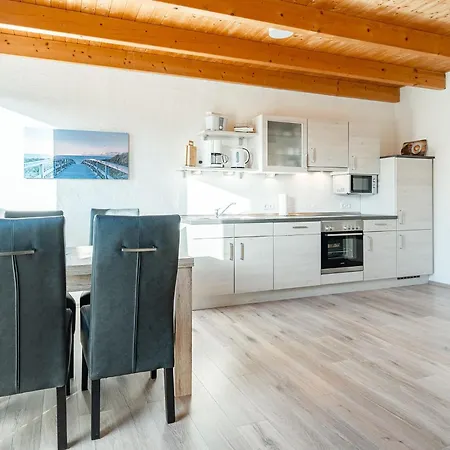 Apartment Seepferdchen Fuer 3 Personen Am Badesee Tannenhausen Aurich
